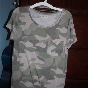 Soft scoop neck tee from Hollister! Discontinued!